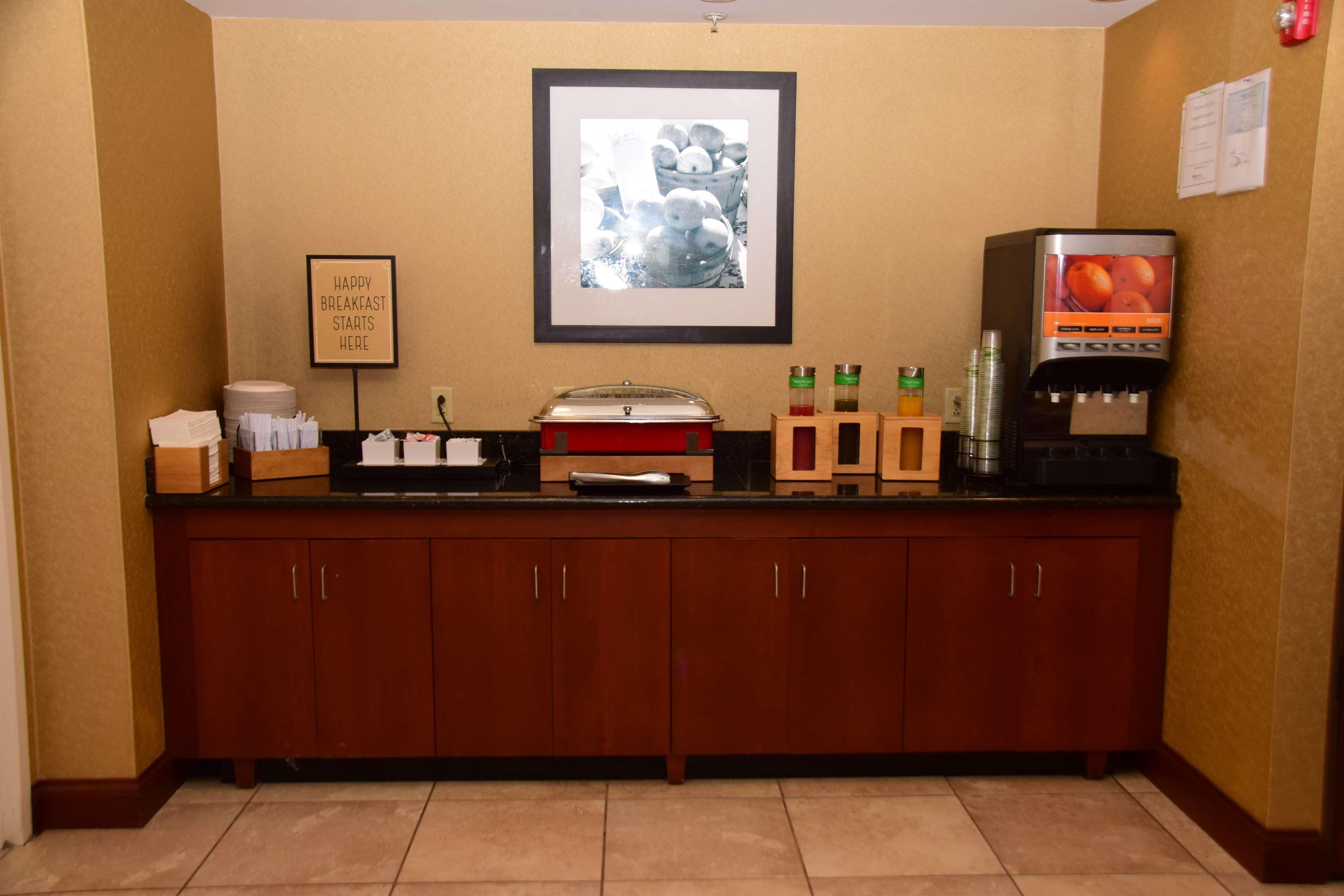 Hampton Hotel